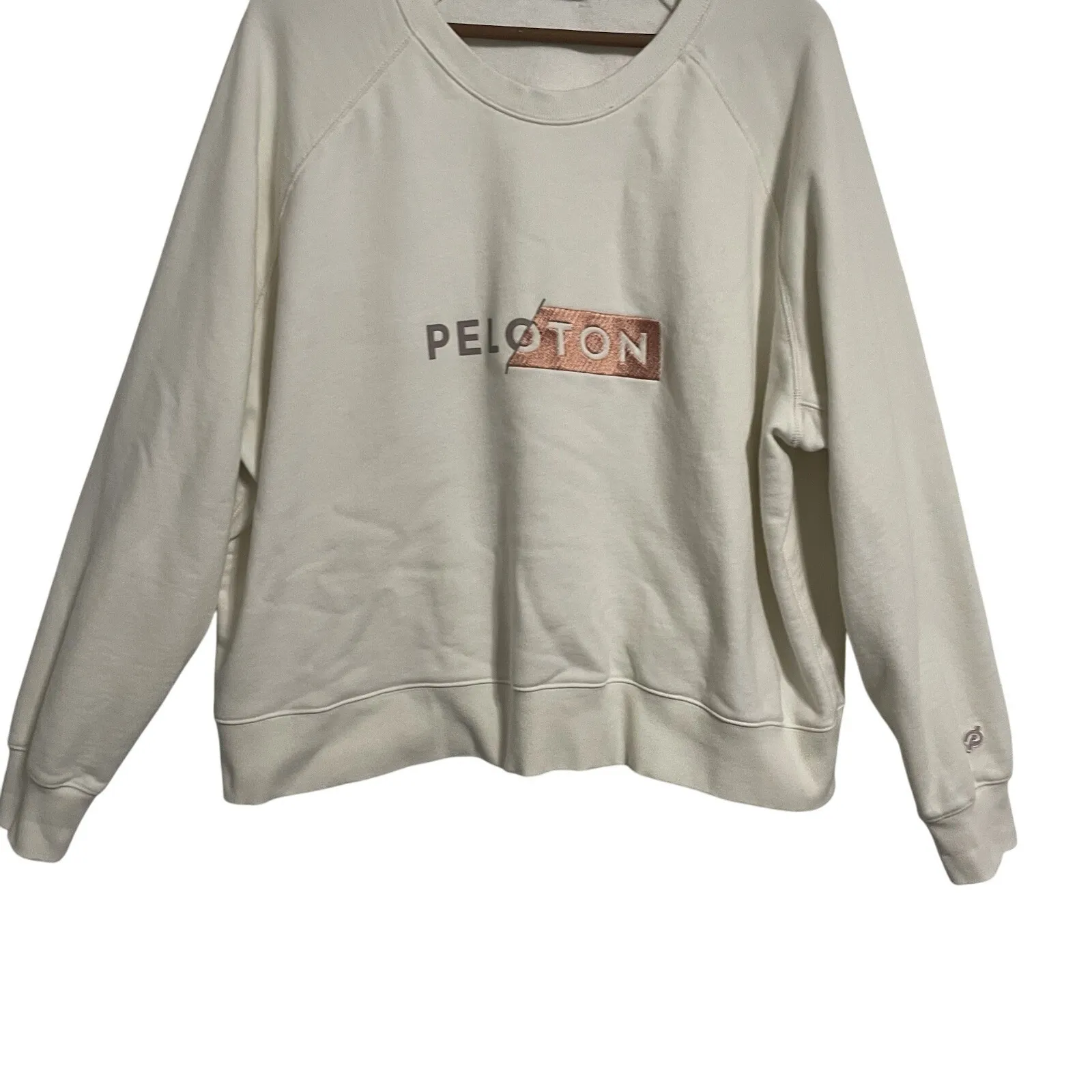 PELOTON Cream Raglan Sweatshirt Logo Pullover Athleisure Women's Size 2X - Image 5