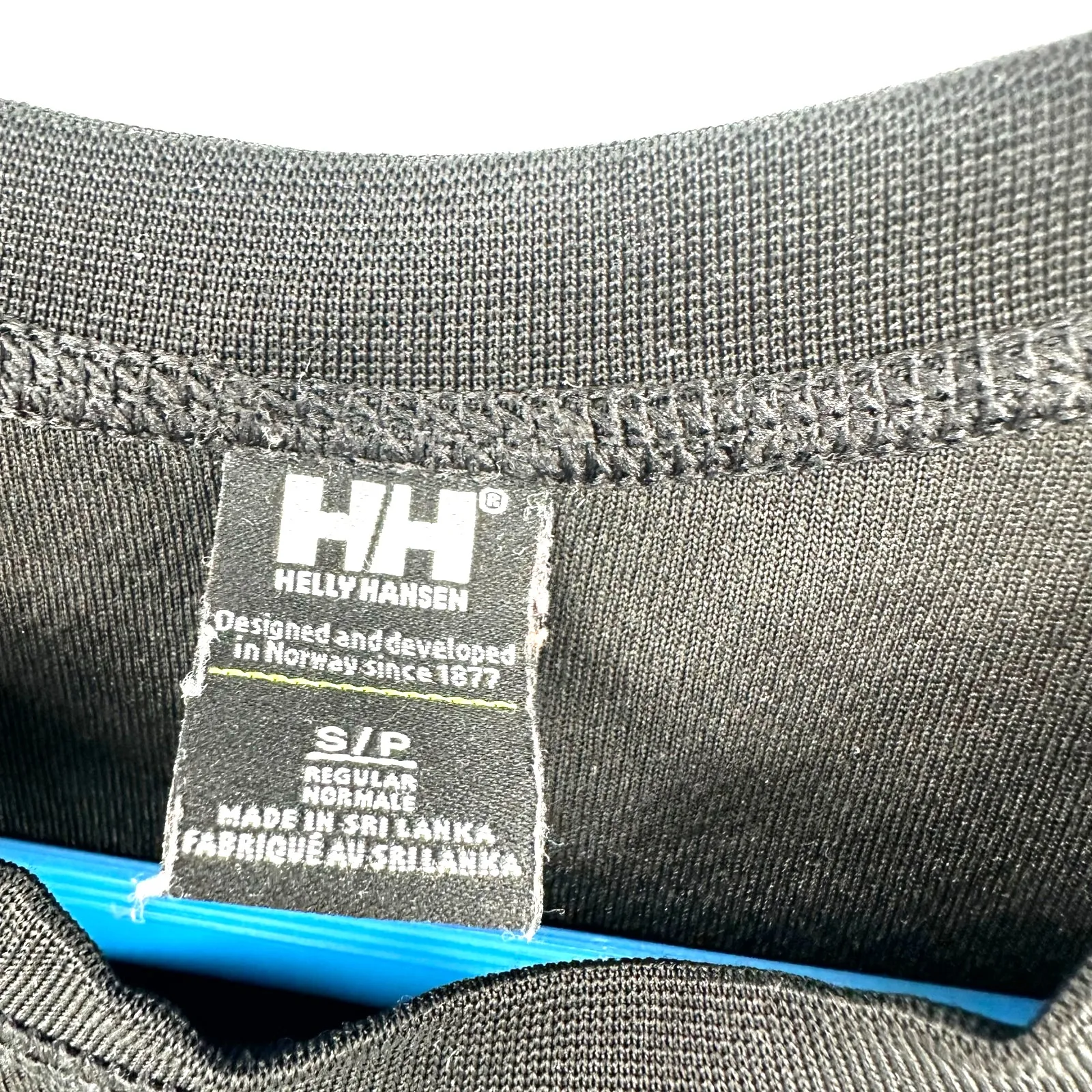 Helly Hansen Size Small Long Sleeve Black Shirt Base Layer Winter Cold Gear‎ - Image 3