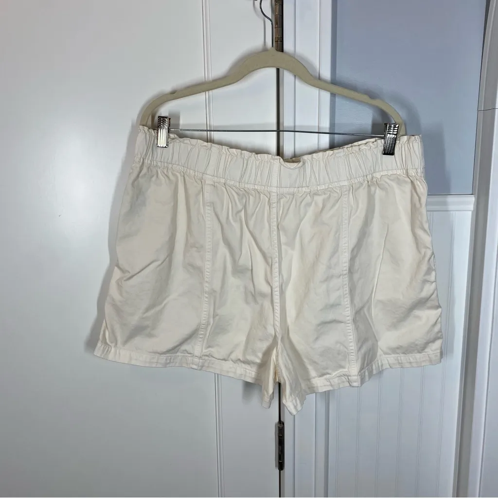 NWT Madewell Pull-On Paperbag Shorts: Garment-Dyed Edition In Antique Cream‎ 33 - Image 5