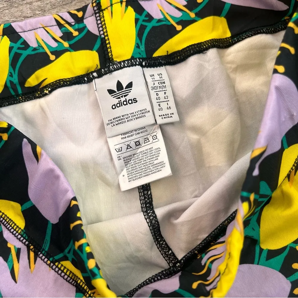 adidas ORIGINALS CYCLING SHORTS FLORAL MULTI RETRO yellow/purple MEDIUM #67 - Image 2