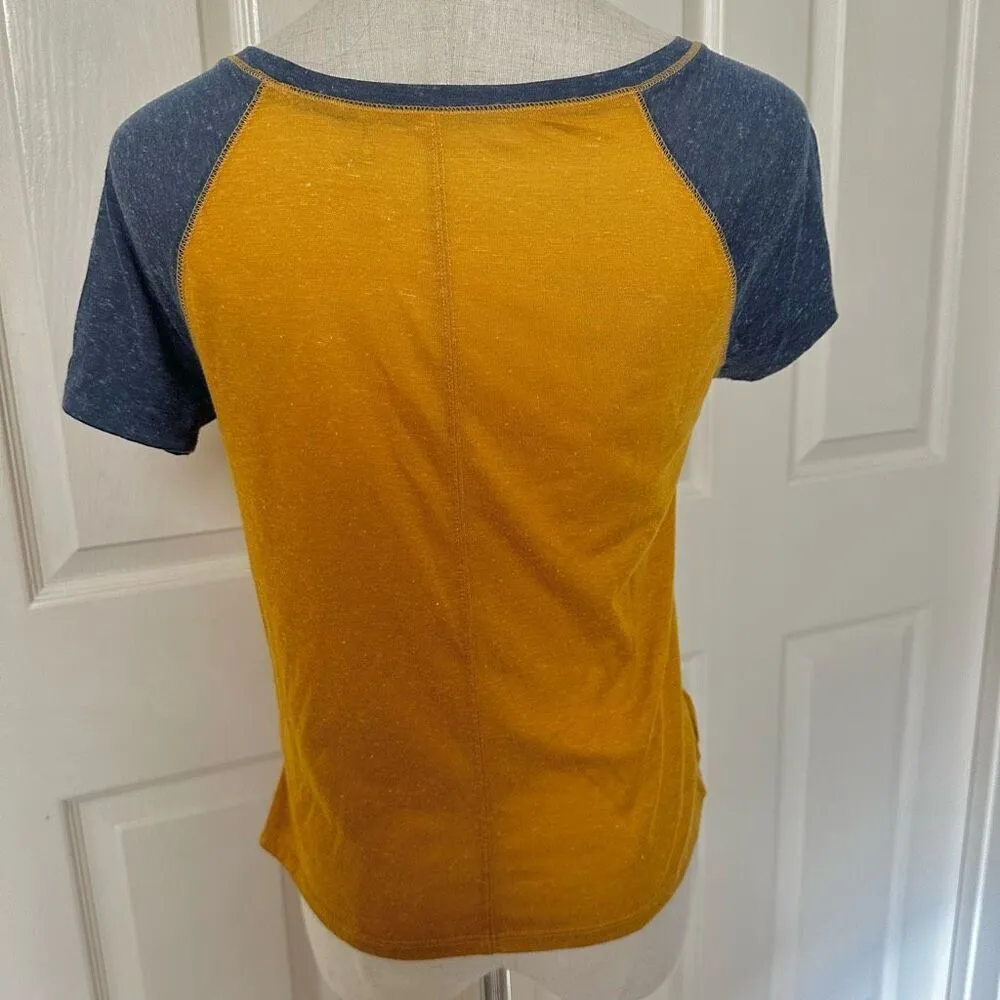 BDG Urban Outfitters short sleeved baseball T shirt - Image 6