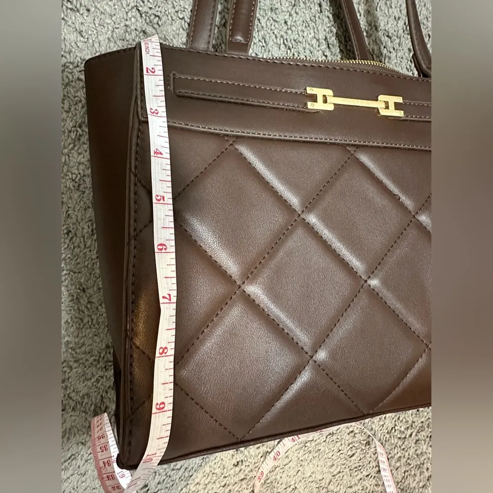 Anne Klein quilted tote bag with card case - Image 4