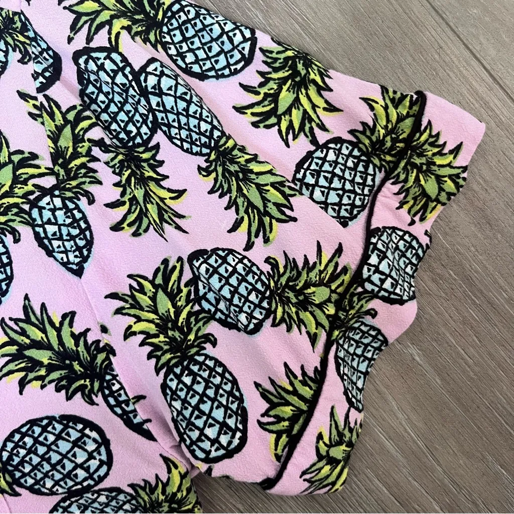 Forever 21 Women’s Cropped Pink Pineapple Pajama Inspired Hawaiian Shirt Medium - Image 4