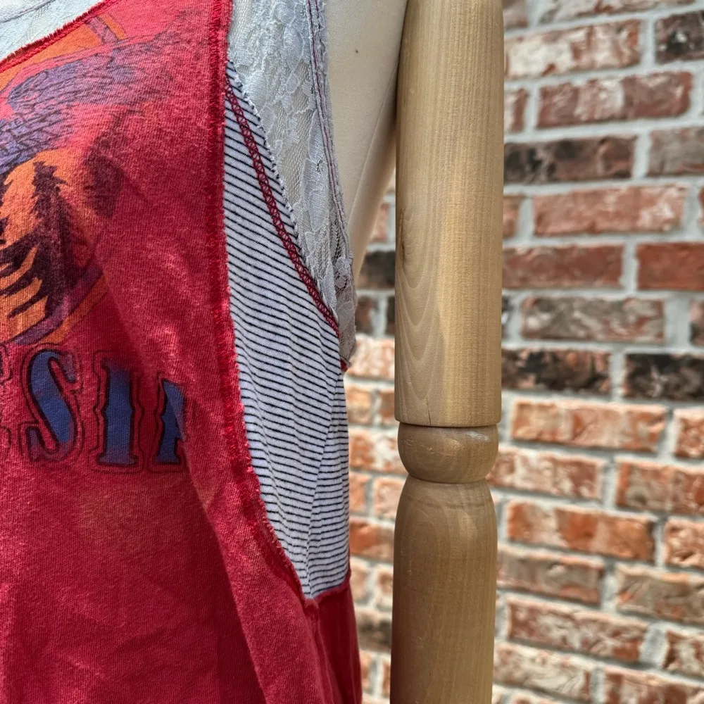 Free People We the Free Indonesia layered red top w/lace & stripes / XS / EUC - Image 7