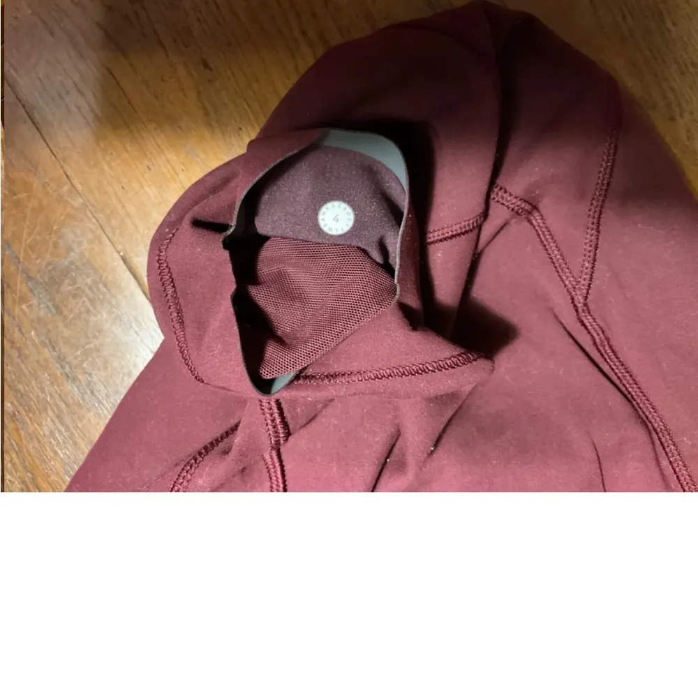 Lululemon In Movement 7/8 Tight Everlux 25" Leggings Garnet Maroon Color Size 4 - Image 4