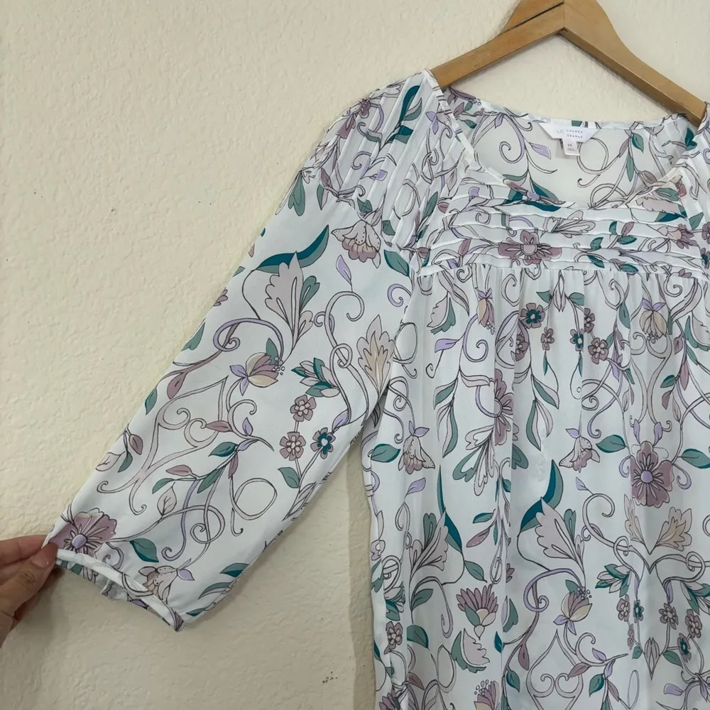 LC Lauren Conrad Floral Print Blouse Size Medium - Image 3