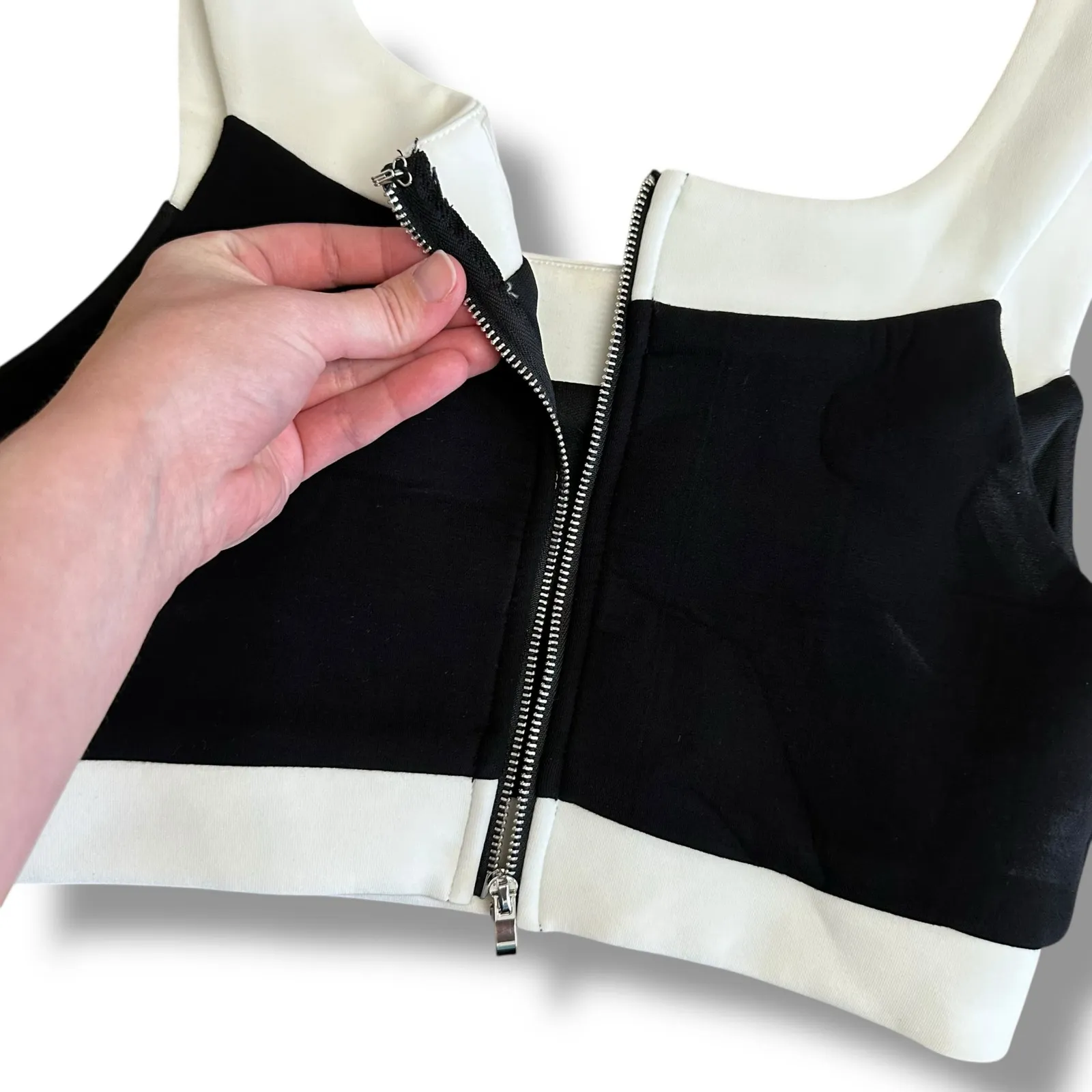 LENA “Jumpin’ On A Jet Set” Black‎ & White Two - Image 4