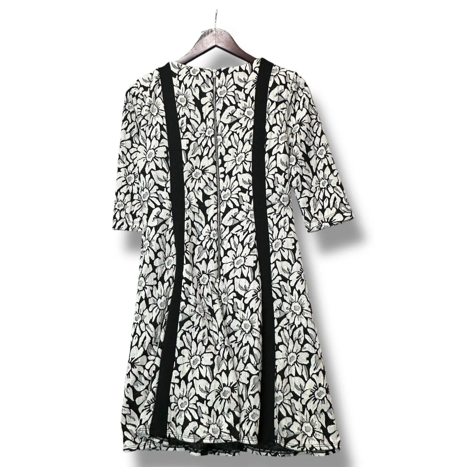 Gabby‎ Skye Floral Print Dress Black White Fit & Flare Size 8 Career Mod Classic - Image 3