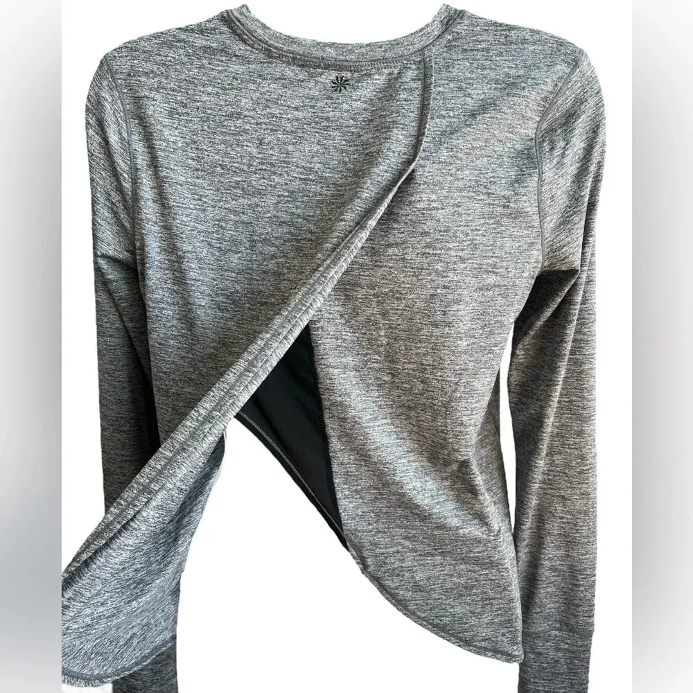 Athleta Tulip Backed Athletic Top with Thumbholes, Heathered Gray, Size XS - Image 3