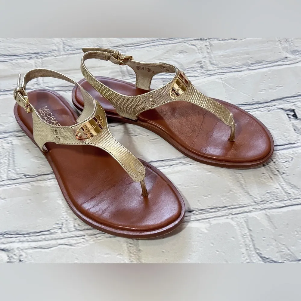 Michael Kors Plate  Flat Thong in Pale Gold - Image 2