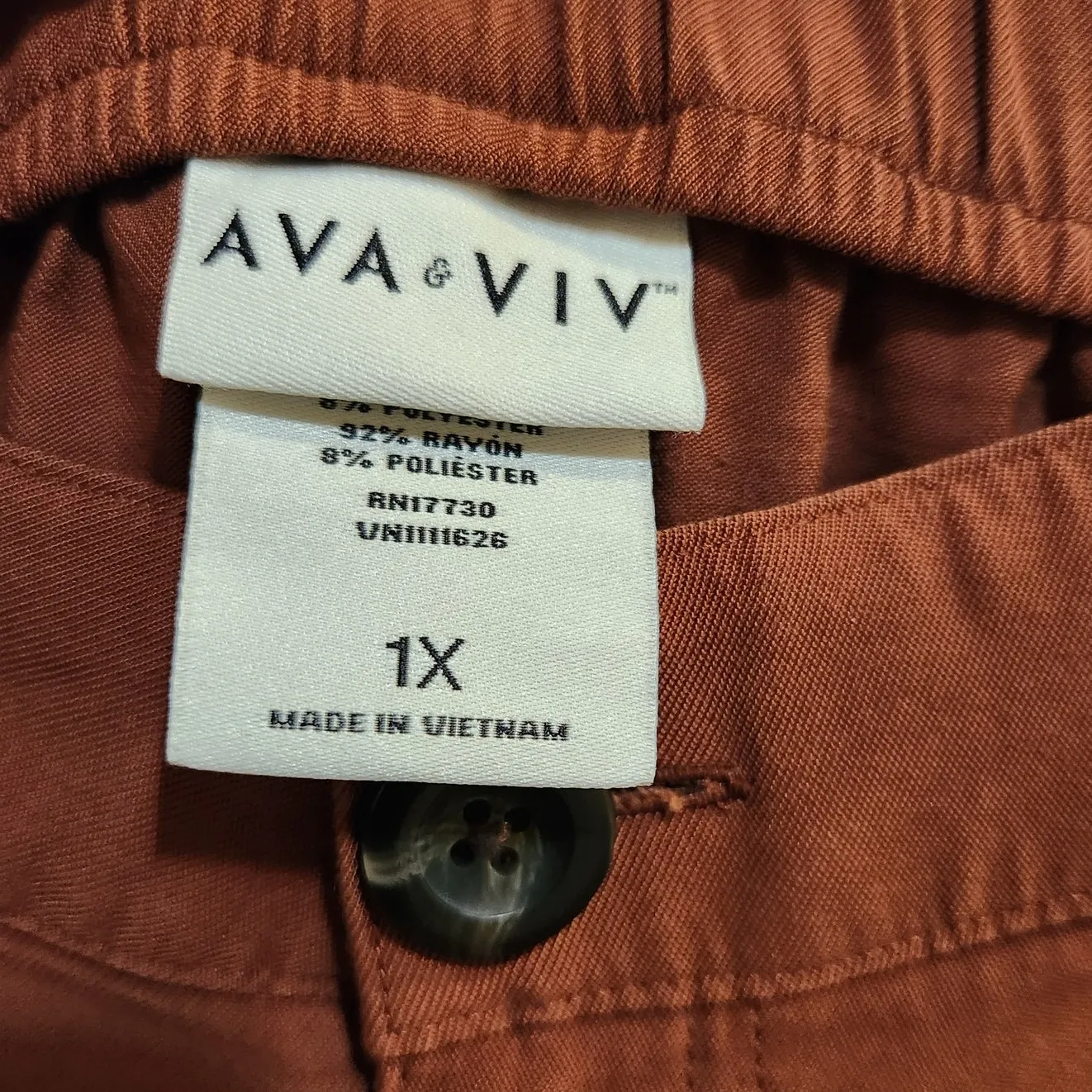Ava & Viv Brown Elastic Waist Classic High Rise Bermuda Casual Short Size 1X - Image 3