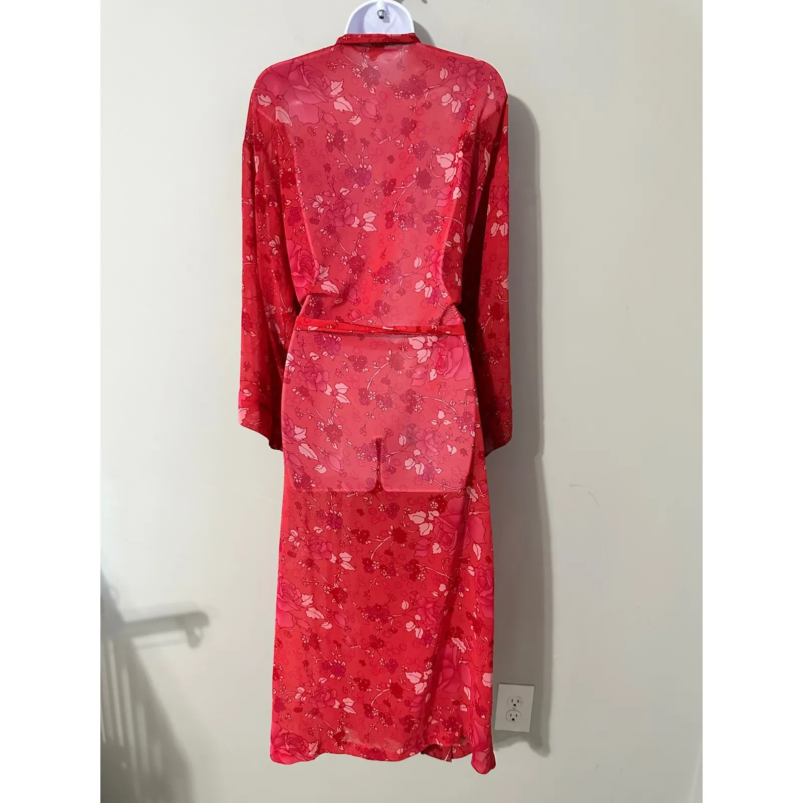 Natori Red Floral Sheer Kimono Robe Midi Length‎ Belted Lightweight Size Medium - Image 5