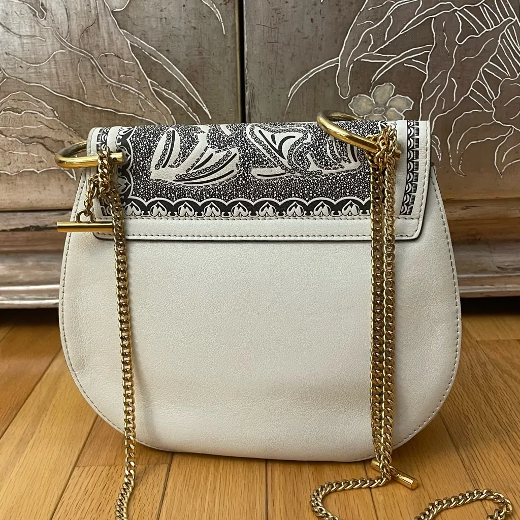 Chloe White Marcie Crossbody Saddle Bag with elegant black embossing RARE EUC - Image 6