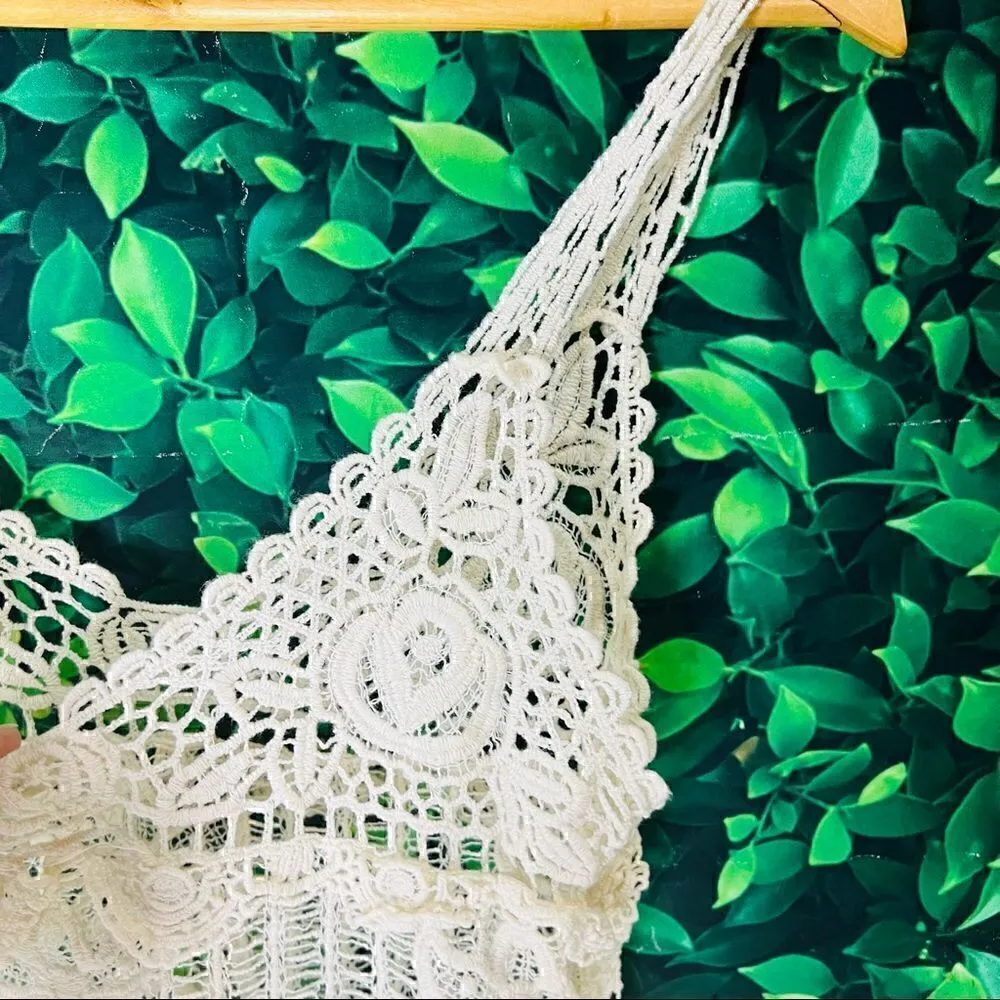 Boho white / ivory crotchet style tank top White Size M - Image 3