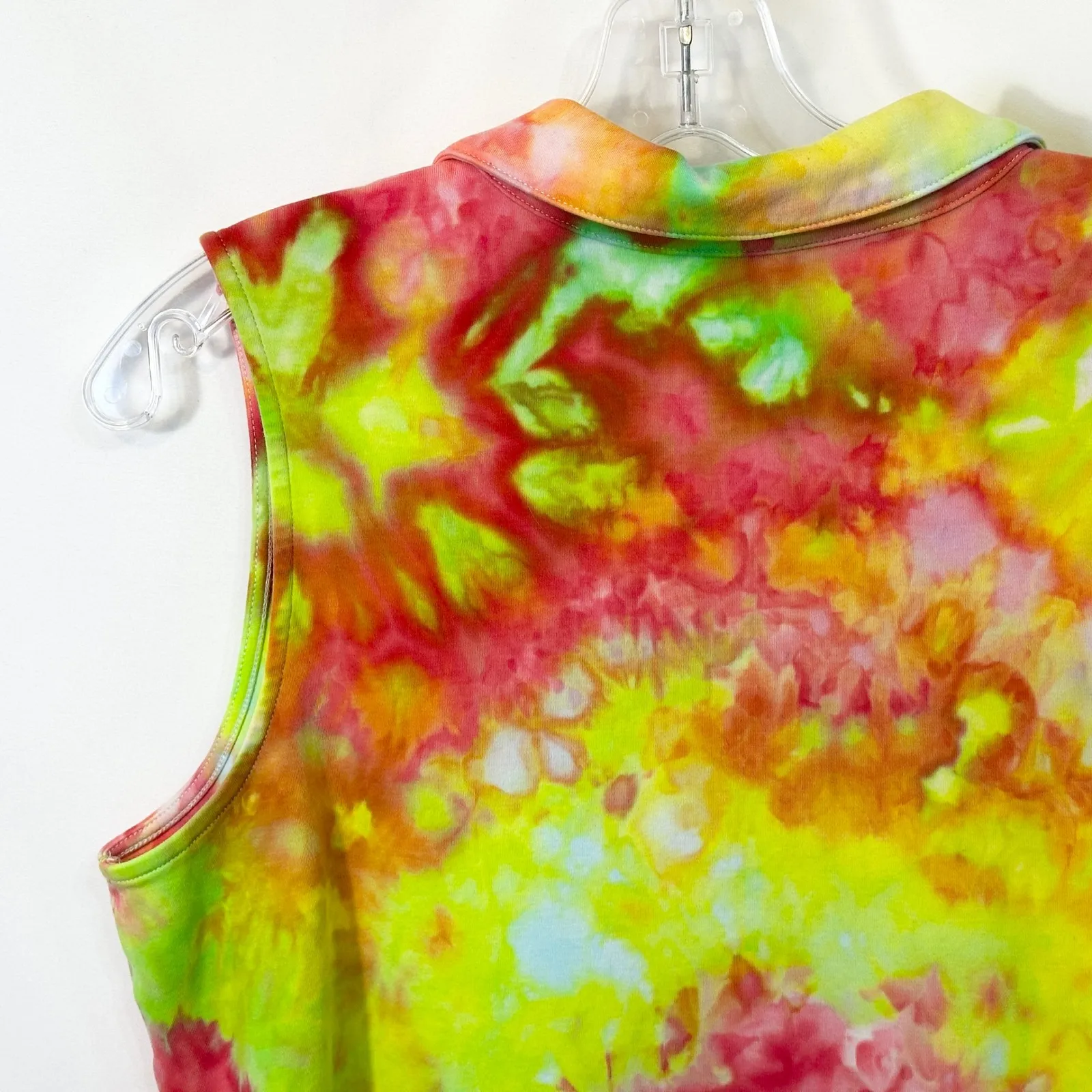 Isaac Mizrahi Large Top Handmade Tie Dye Green Red Sleeveless Collared 1735 - Image 8
