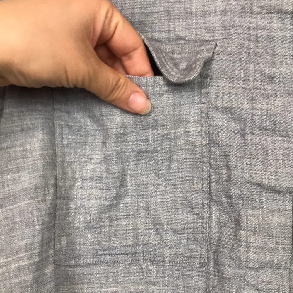 Theory Women’s Classic Eco Sharkskin Linen Blend Button-Up Short Sleeve Shirt - Image 4