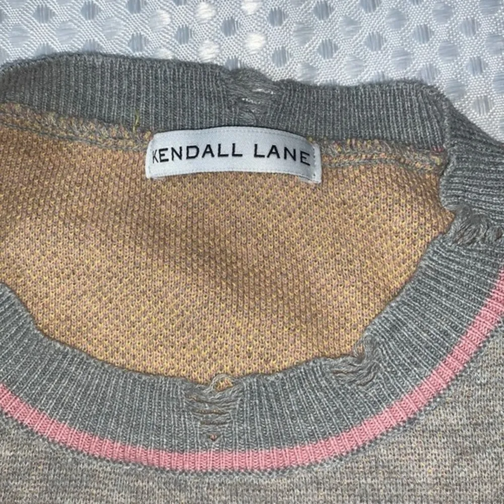 Rare Distressed Kendall Lane Sweater Pop Lighting Size M - Image 6