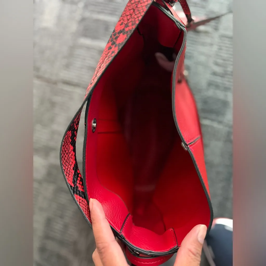 Andrea Red Faux Leather Tote Bag Snake Print Strap & Pouch – NWOT - Image 9