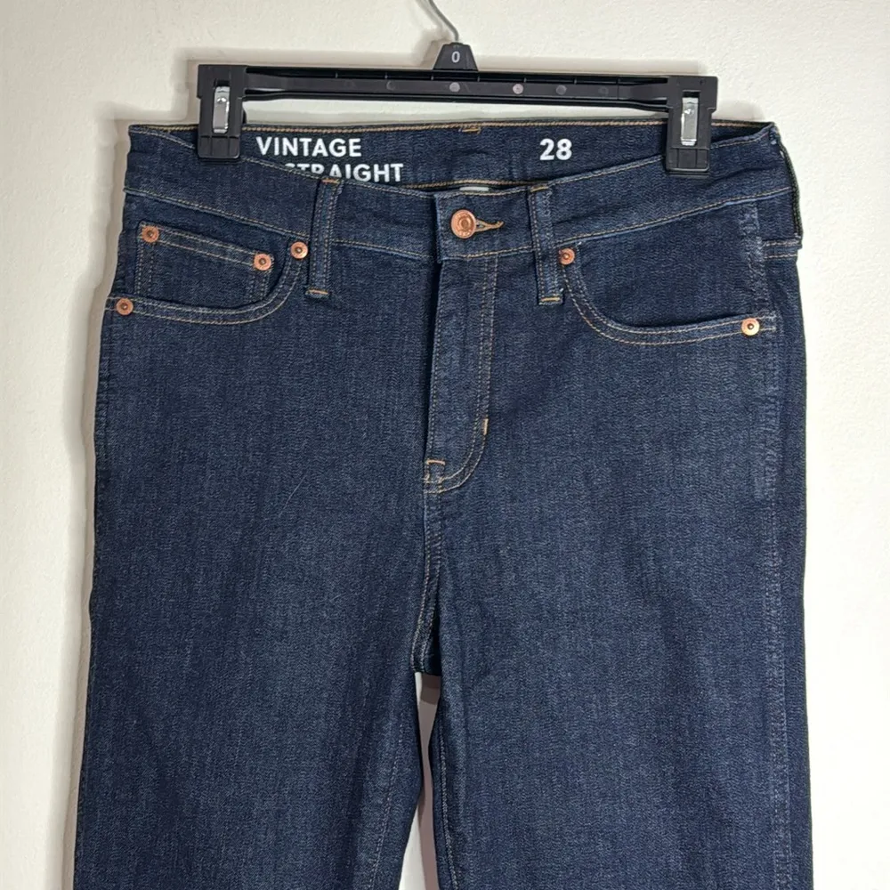 J Crew women’s 9” mid-rise vintage slim-straight jeans in resin rinse size 28 - Image 4