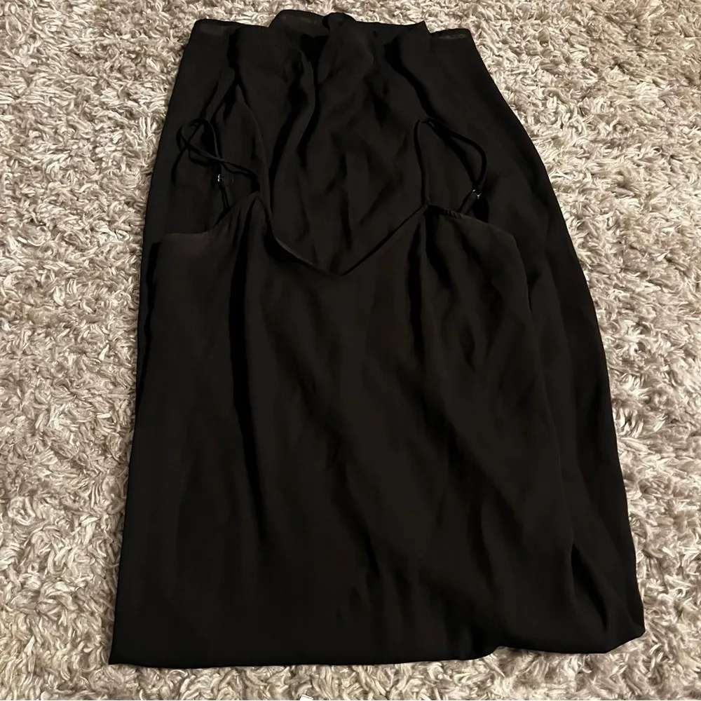 Show me your mumu black uptown slip dress size small - Image 3