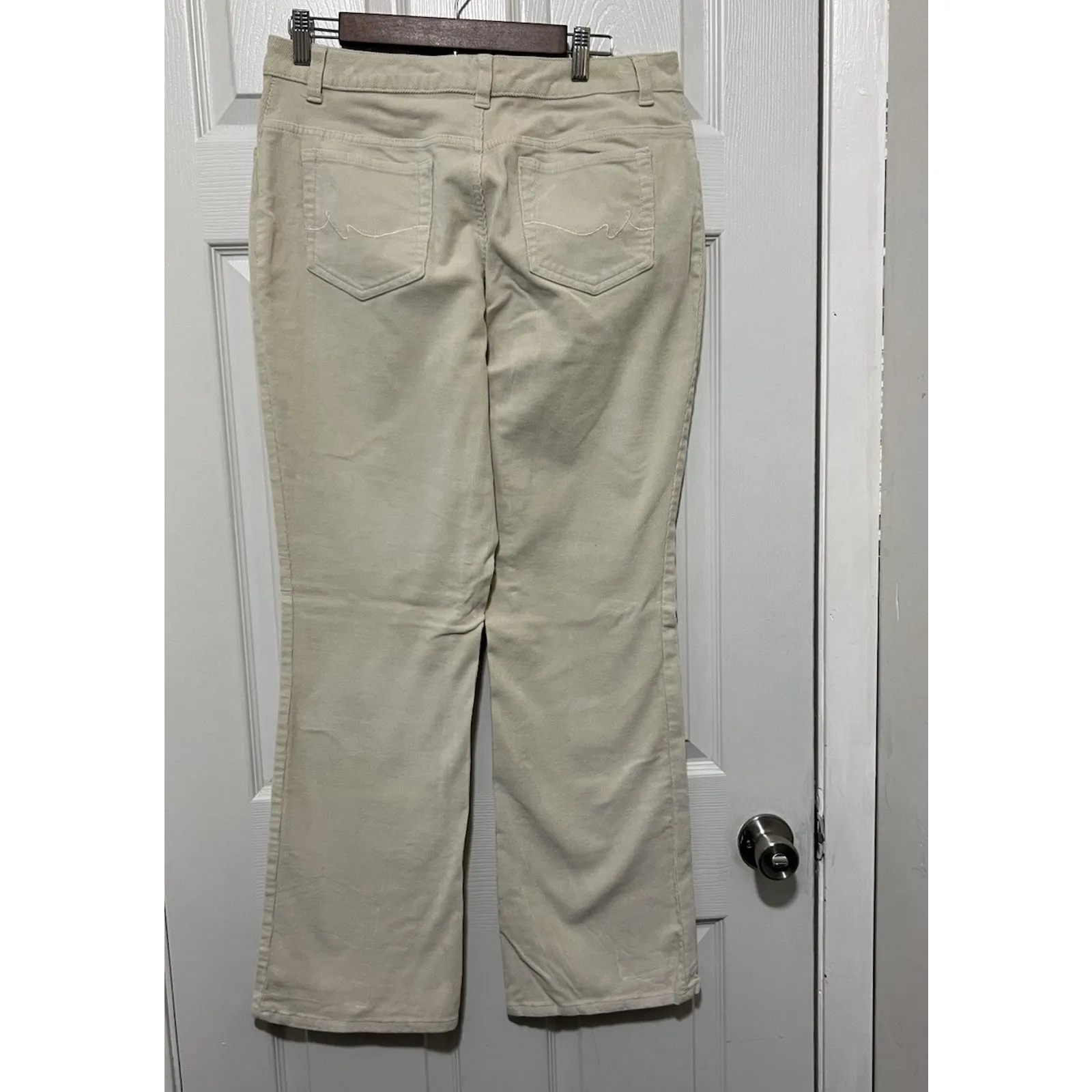 St. John’s Bay Women’s Bootcut Corduroy Jeans Cream Size 12 EUC 32x31 - Image 2