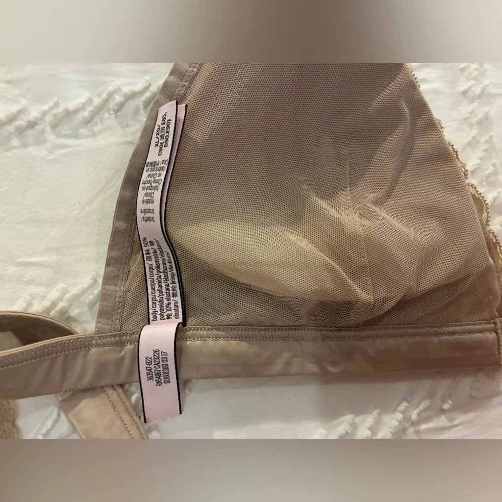 Victoria’s Secret Lace Floral Bralette - Tan size large - Image 4