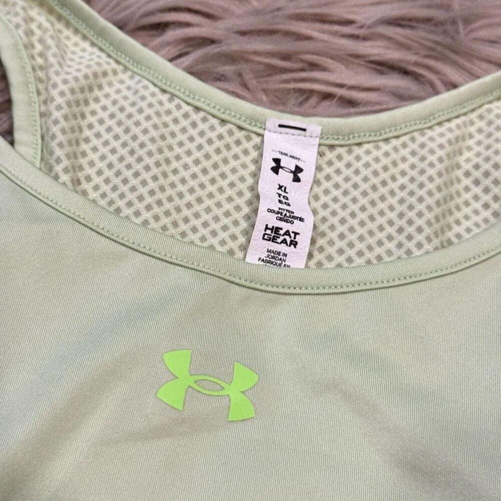 Under Armor workout top size XL - Image 2