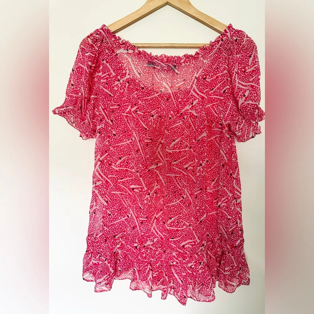 ZARA  Basic Women’s Top Silk Red Sz Medium Patterned Short Sleeve Ruffled - Image 8