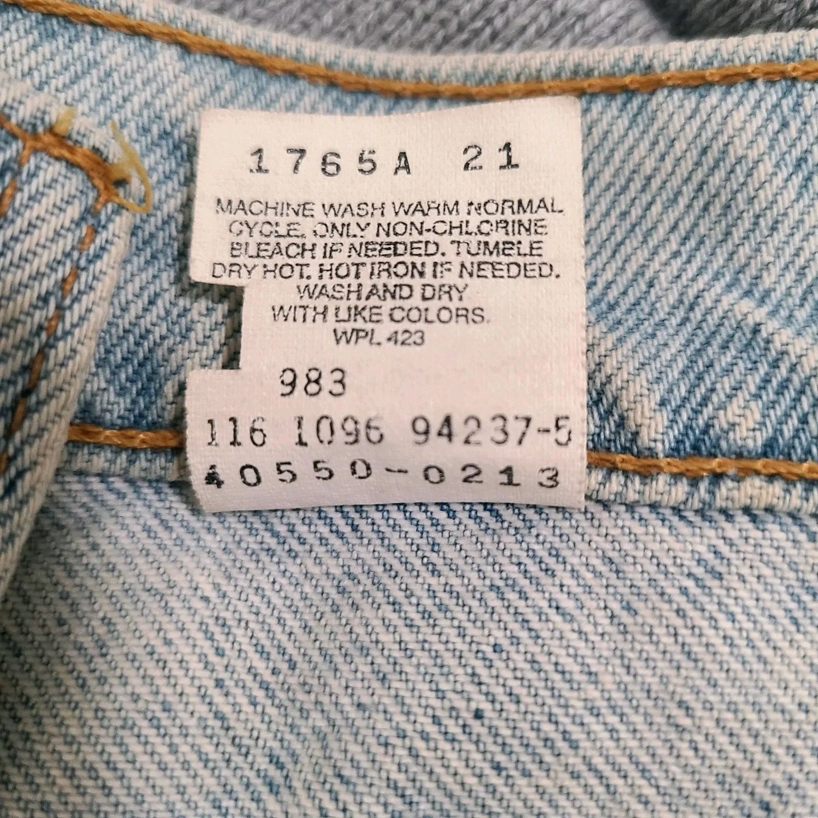 Vintage Levi's 550 Orange Tab Raw Hem Light Wash Cut Off Shorts Women's Size 34 Blue - Image 8