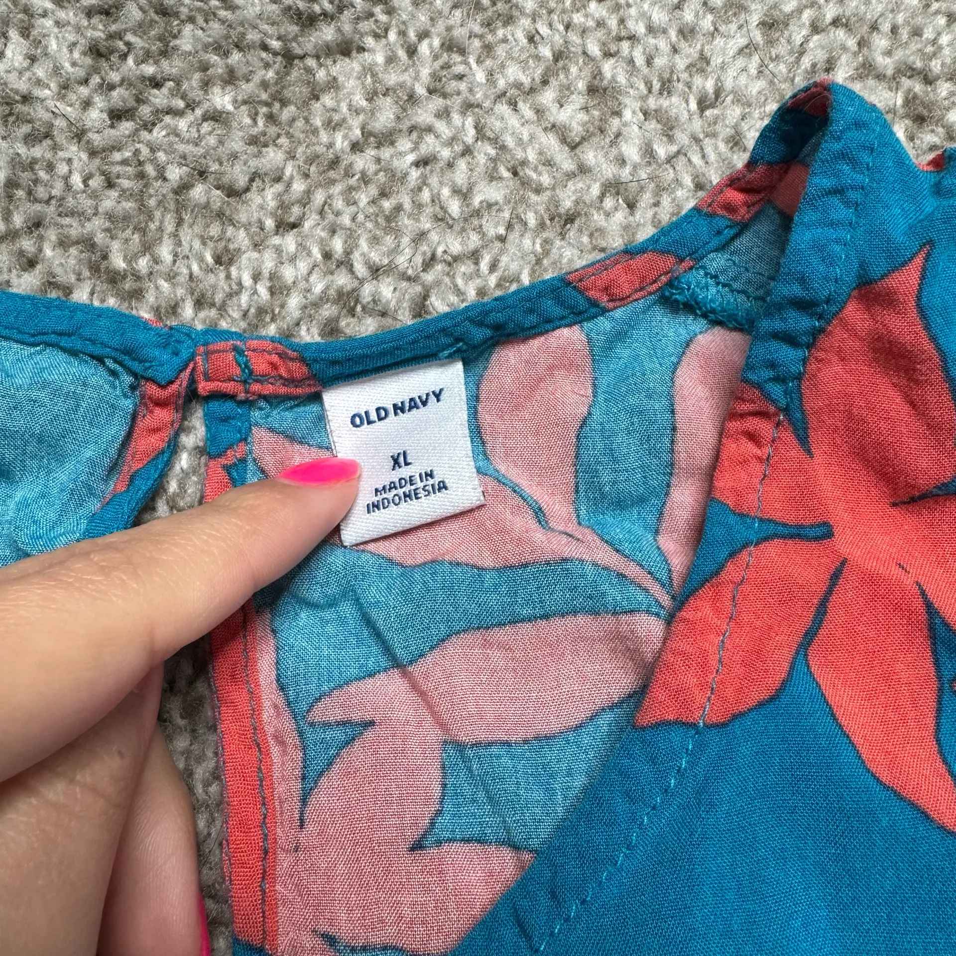 Old navy blouse tank  - Image 2