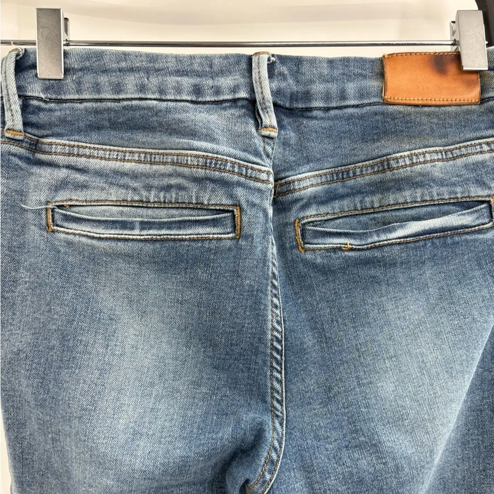 Dear John Boutique Blue front Stretch Beaded Trim Pocket Jeanne Flare Jeans 27 - Image 9