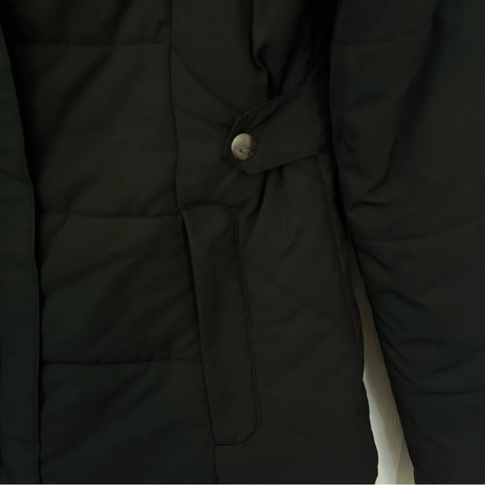 Women’s Black Oakley Puffy Snow Jacket Size M - Image 5