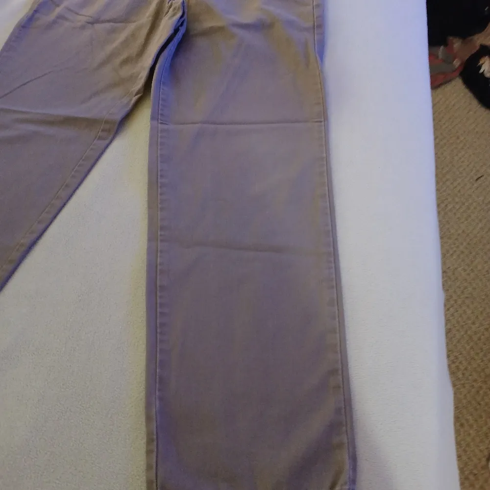 Dockers womens khaki flat front pants size 6 short khaki green - Image 5