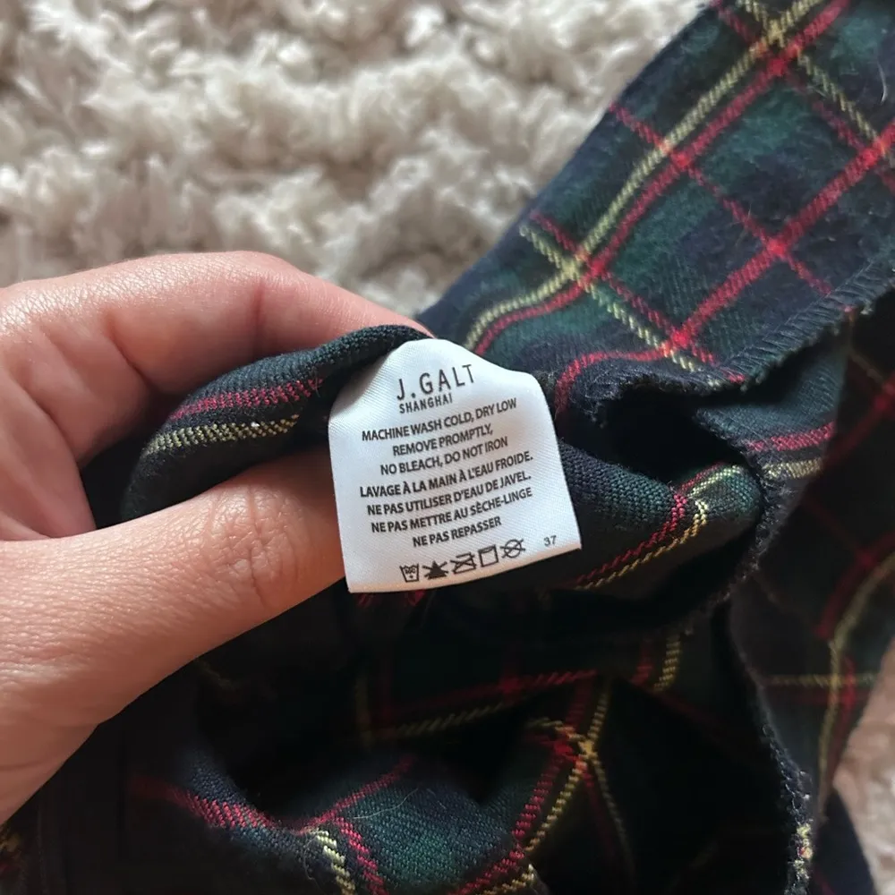 Brandy Melville John Galt Plaid Mini Skirt - Image 4