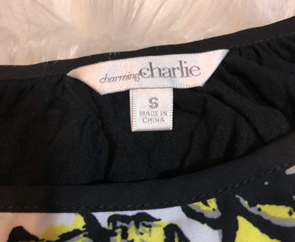 Charming Charlie Floral shirt - Image 2