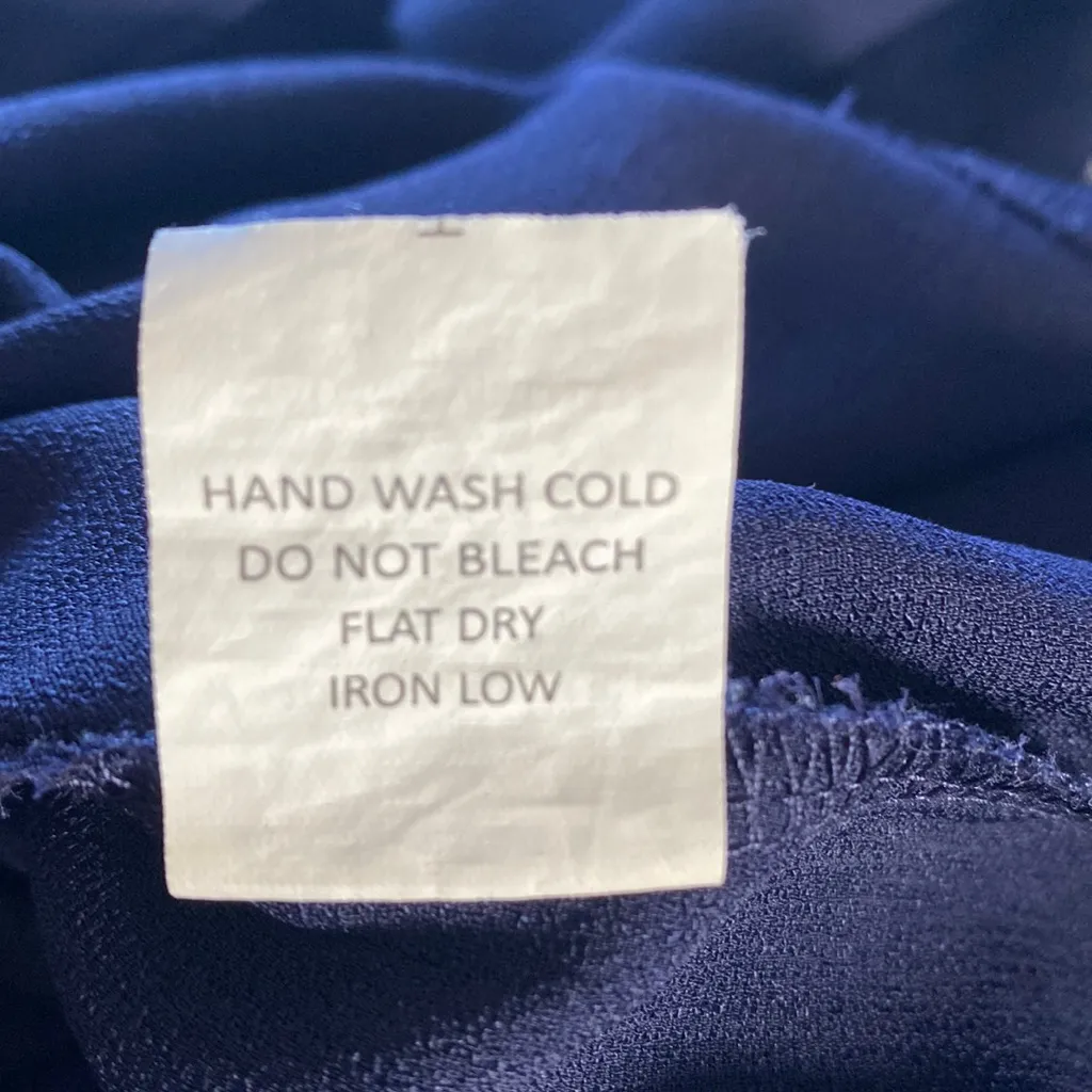 EUC Sienna Sky Navy Wrap Top, Size Small - Image 5