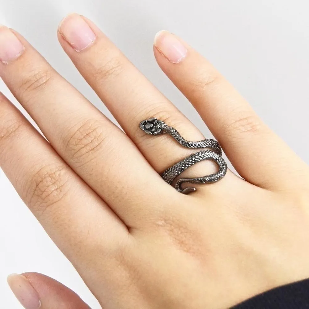 Gunmetal Textured Snake Band Gray Size 6 - Image 3