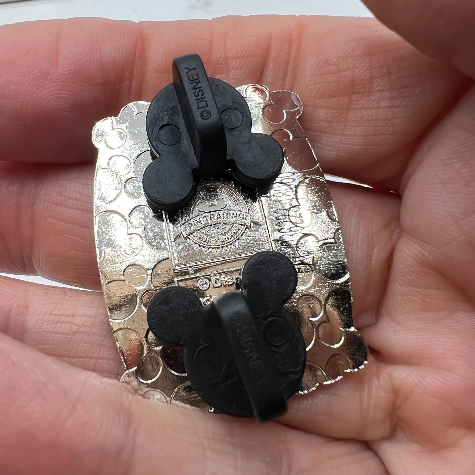 Disney Cheshire Cat Pin Alice in Wonderland Enamel Collectible - Image 4