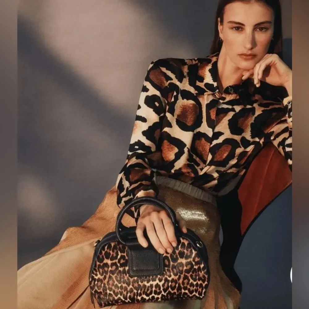 NWT, HOBO Sheila Leopard Satchel Leather Haircalf Attachable Crossbody Handbag - Image 2