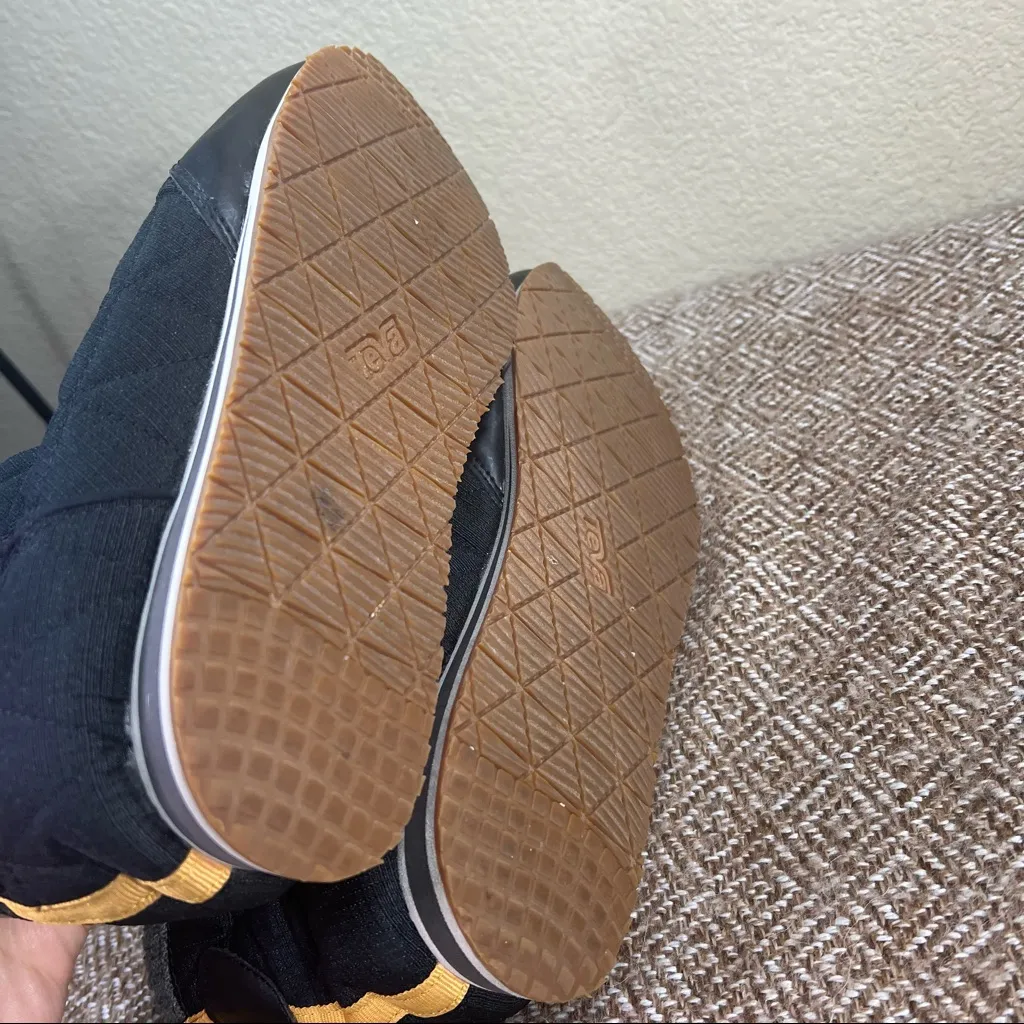 TEVA EMBER MID BOOTS WOMEN SHOES AMARANTH SZ 11 OUTDOOR COMFY PREPPY GORPCORE - Image 9