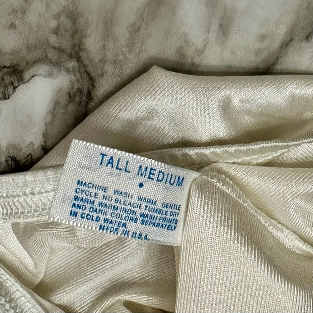 Lorraine Womens Sz Medium Tall White Slip Skirt Adjustable Hem Vintage Made USA - Image 6