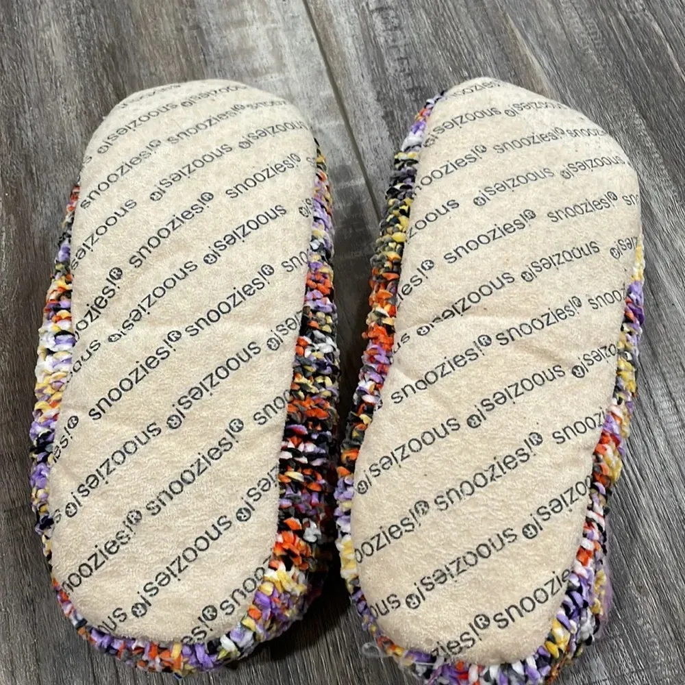 Snoozies Miss Fancy Pants Slippers Yellow Size 7 - Image 7