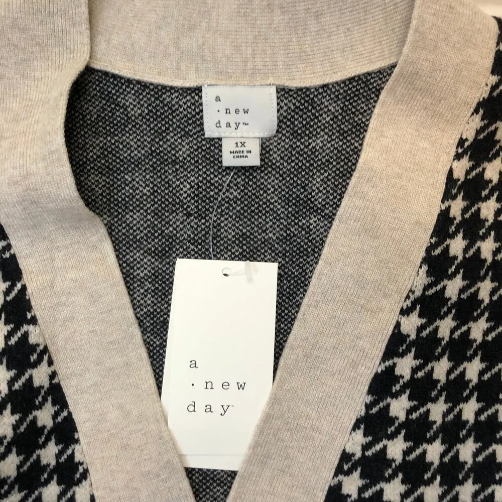 A New Day NWT Women's Taupe Houndstooth Cardigan Sweater Size 1X - Image 4