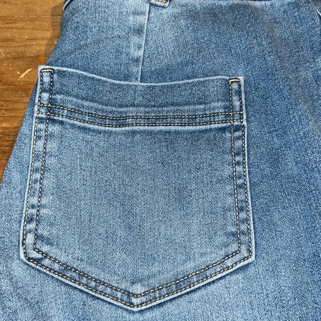 Woman’s Michael Kors Blue Denim Pants Size 8 - Image 6