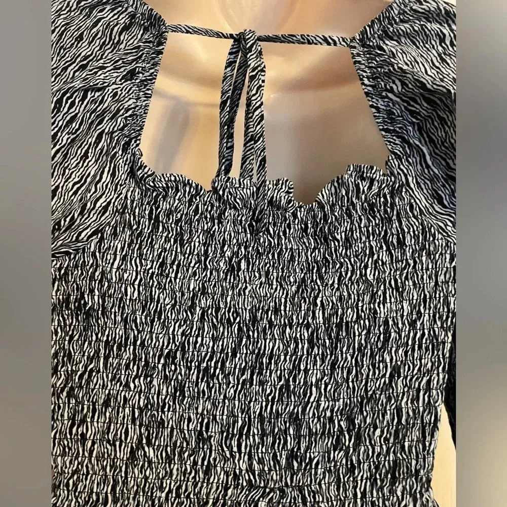 Topshop 100% Cotton Blue Crop Smocked Long Sleeve Shirt Size M - Image 4