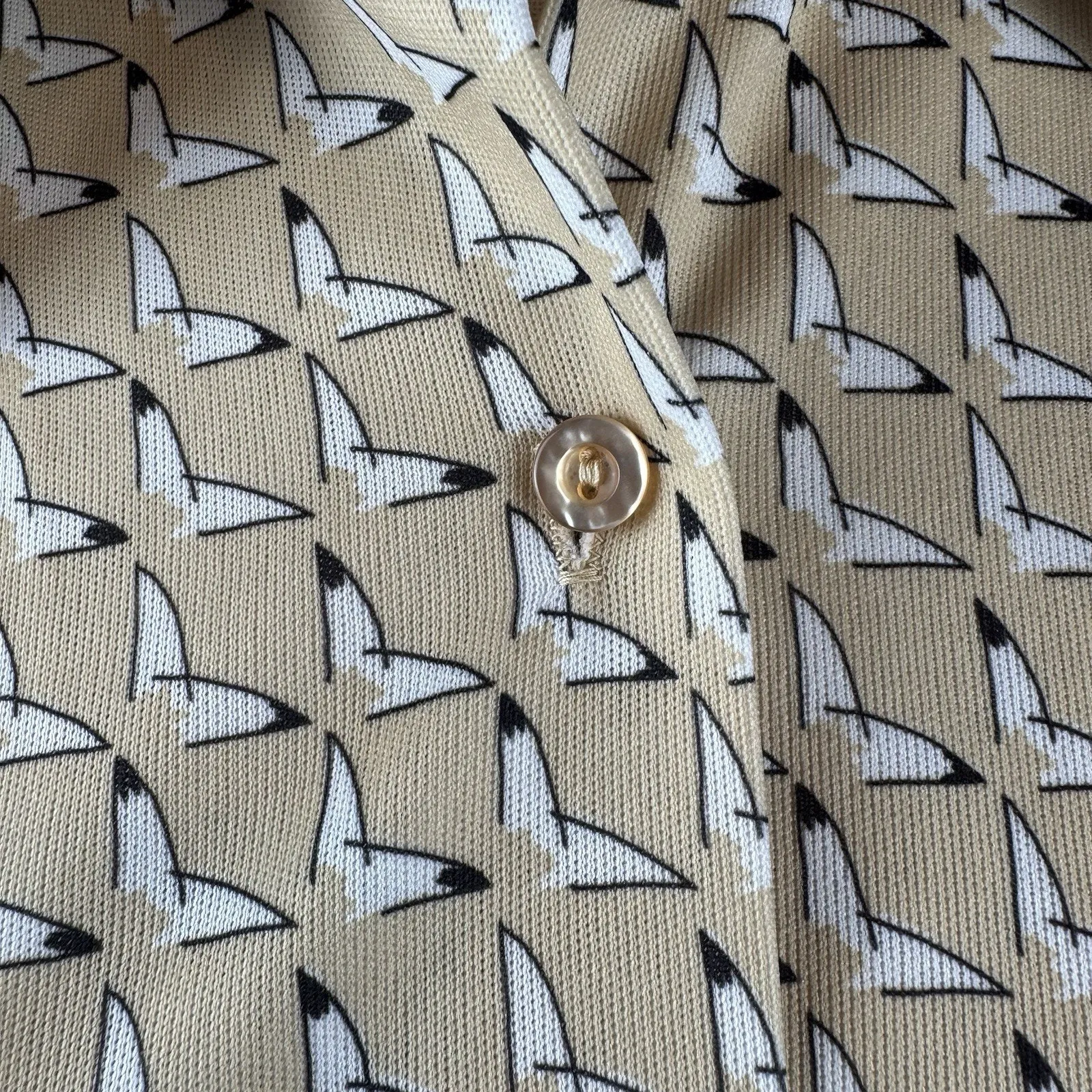 Vintage Women’s Sailboat Print Shirt - Image 5