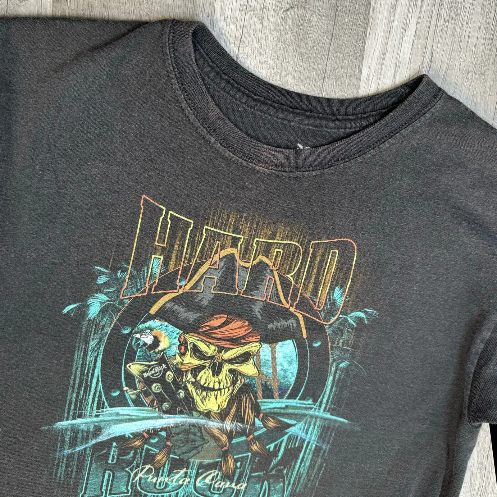 Hard Rock Cafe Skull Prite Skateboard T-Shirt Black Baby Tee Women's Large - Image 4