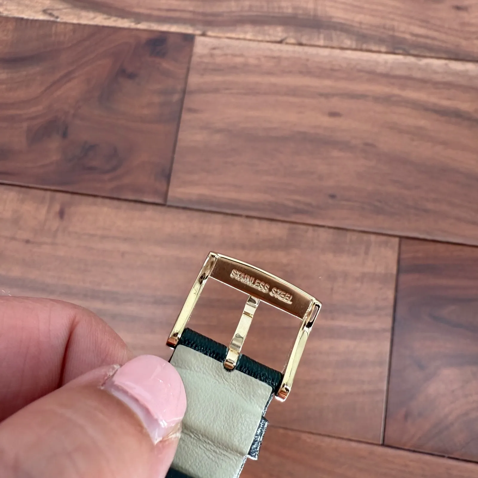 Marc by Marc Jacobs Gold Tone Green Leather Band Watch Black Face - Image 8