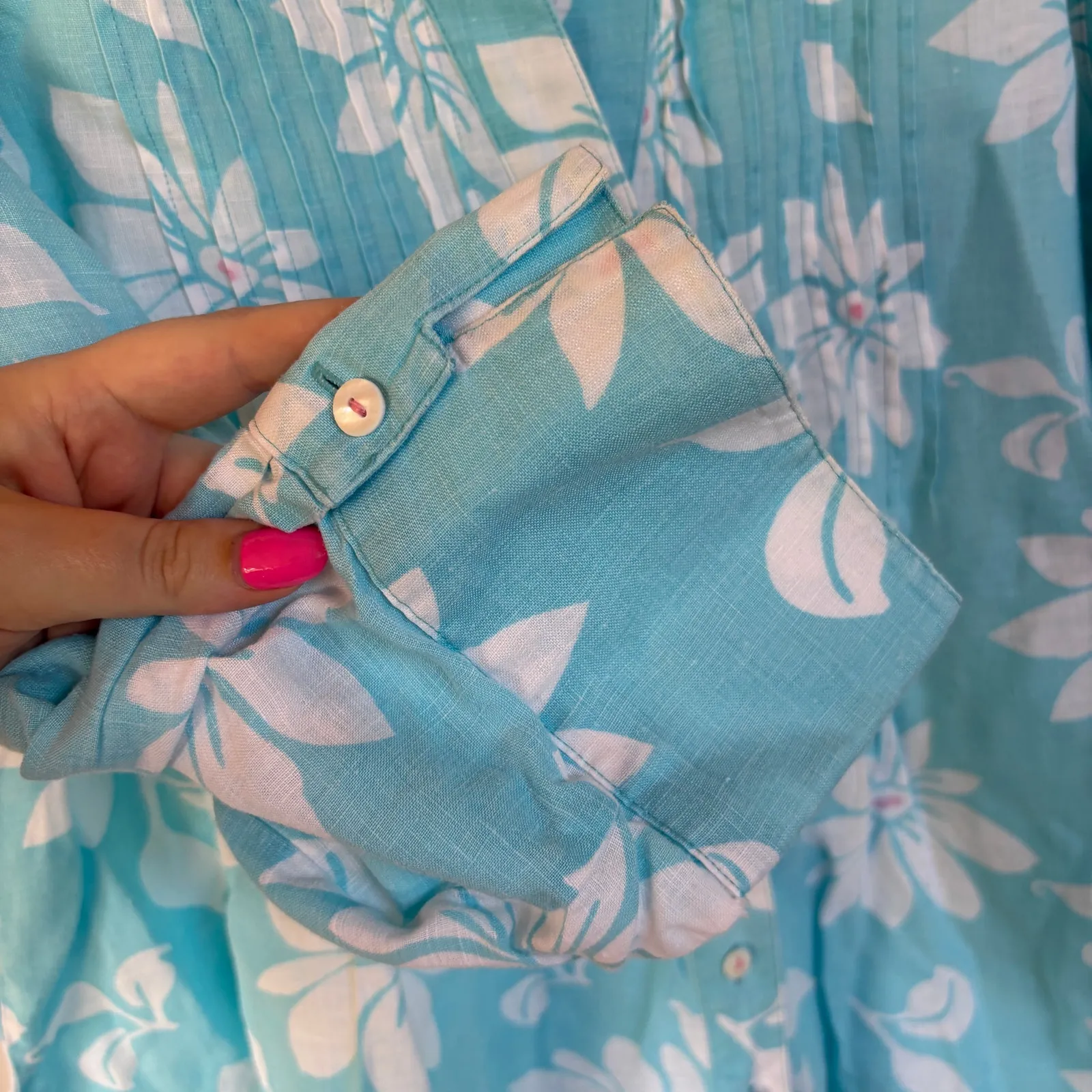 Foxcroft Linen Floral Blue Button Down Shirt Vacation Coastal Grandma Size 14 - Image 7