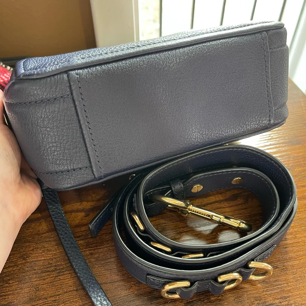 Marc Jacobs The SoftShot Navy Leather Crossbody Bag - Image 10